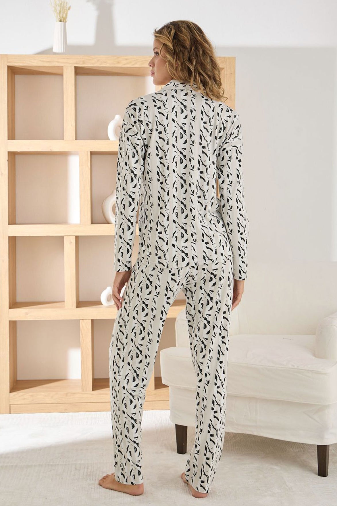 Pijamoni Kadın Pijama Takımı Uzun Kollu Gömlek Yaka Geometrik Desenli Sofya