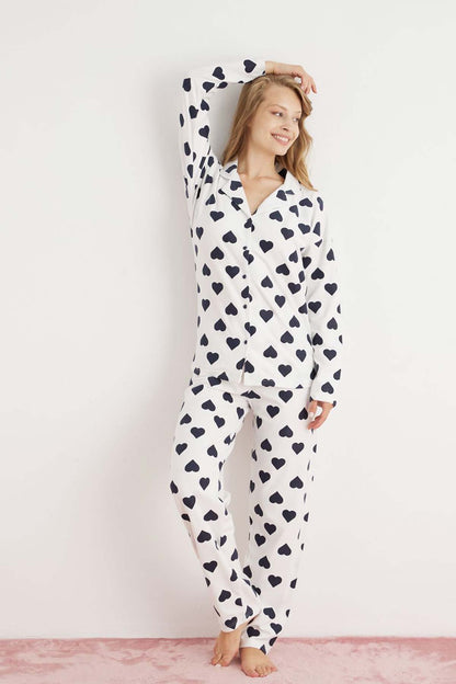 Pijamoni Kadın Pijama Takımı Uzun Kolu Gömlek Yaka Kalpli Süet