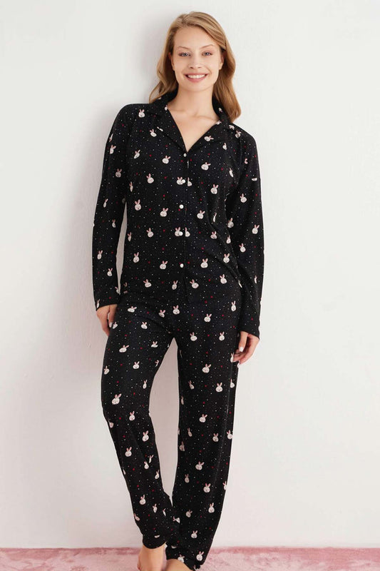 Pijamoni Kadın Pijama Takımı Uzun Kolu Gömlek Yaka Tavşan Desenli Süet