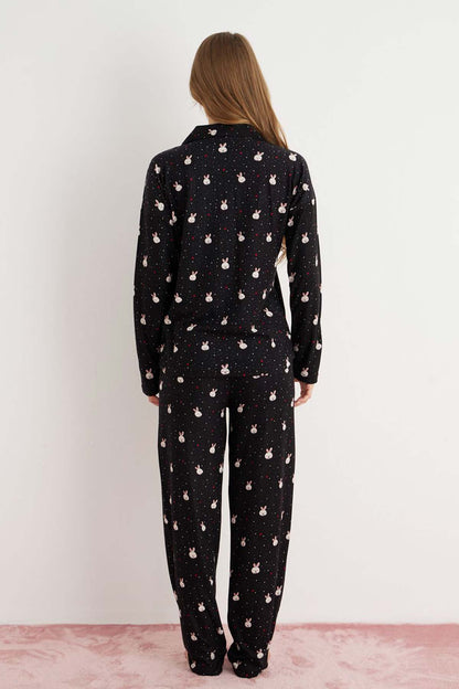 Pijamoni Kadın Pijama Takımı Uzun Kolu Gömlek Yaka Tavşan Desenli Süet