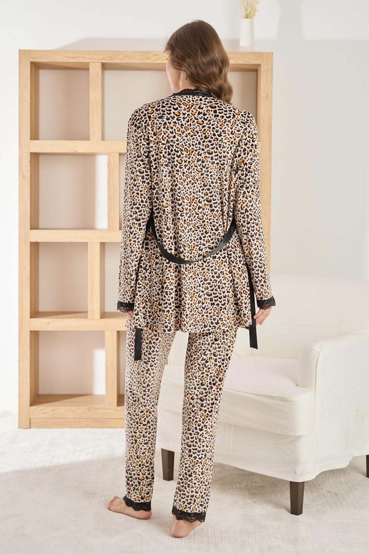 Pijamoni Kadın Sabahlıklı Pijama Takımı İp Askılı Kadife Desenli