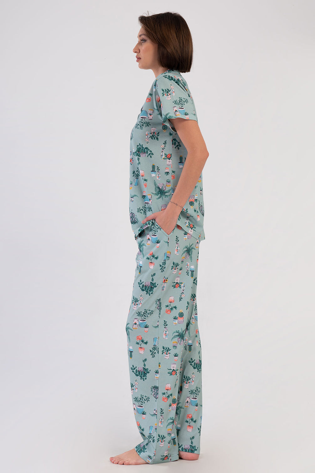 Pınarca Kadın Pijama Takım Büyük Beden Kısa Kollu Pamuklu Gömlek Yaka Çiçek Desenli