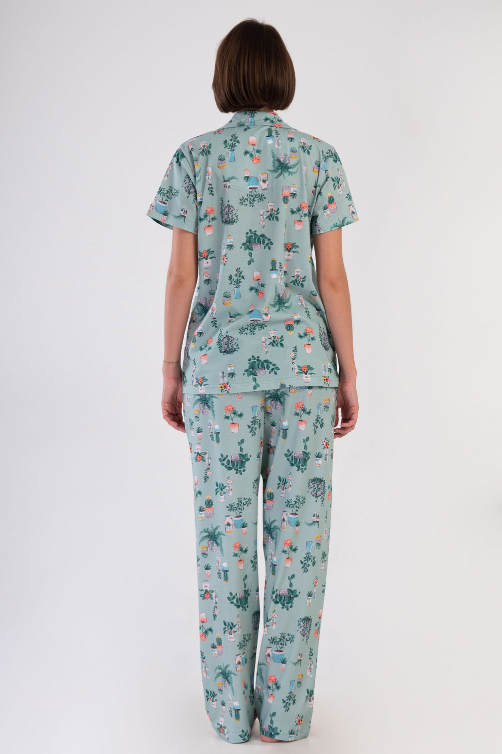 Pınarca Kadın Pijama Takım Büyük Beden Kısa Kollu Pamuklu Gömlek Yaka Çiçek Desenli