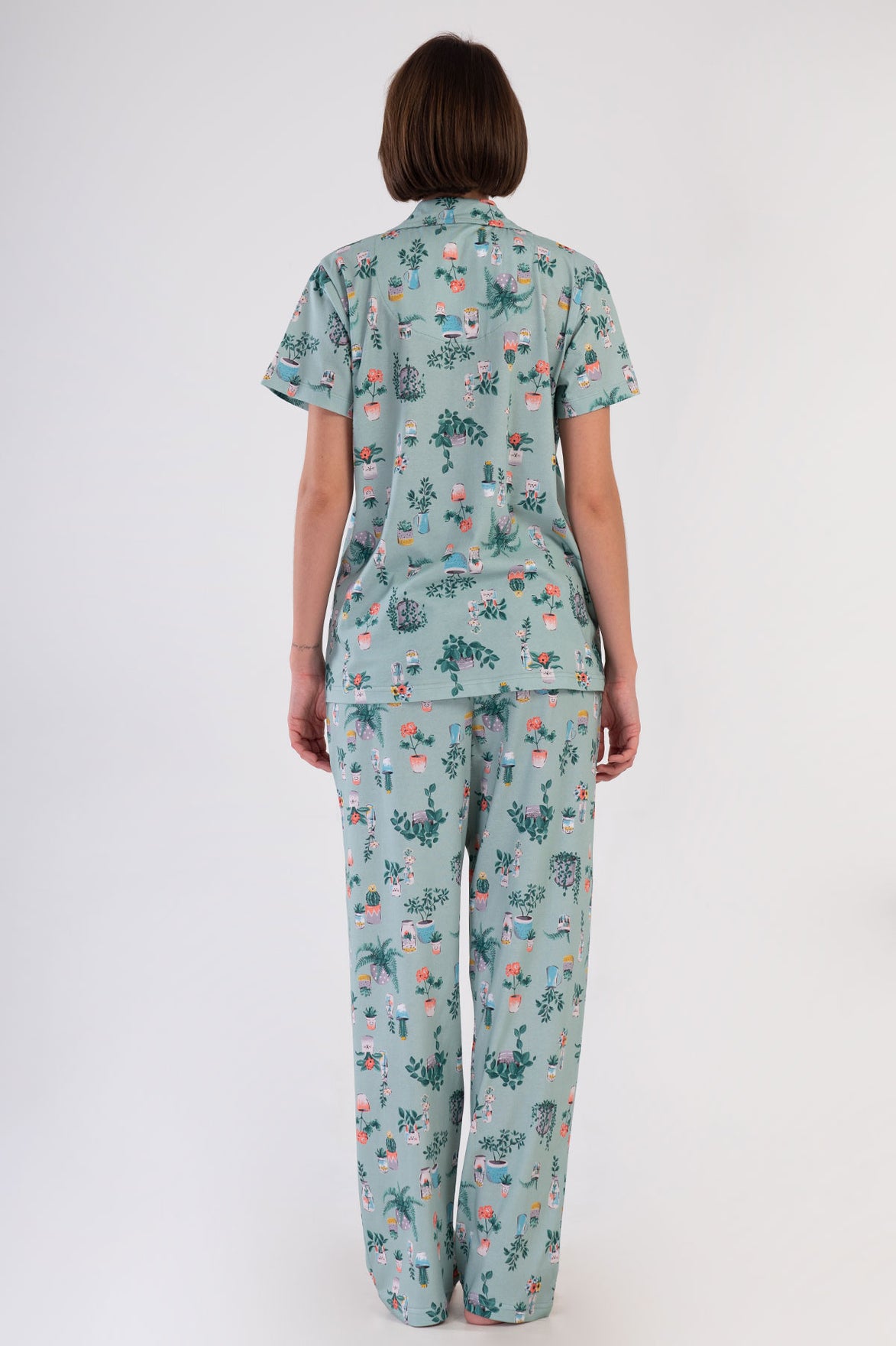 Pınarca Kadın Pijama Takım Büyük Beden Kısa Kollu Pamuklu Gömlek Yaka Çiçek Desenli