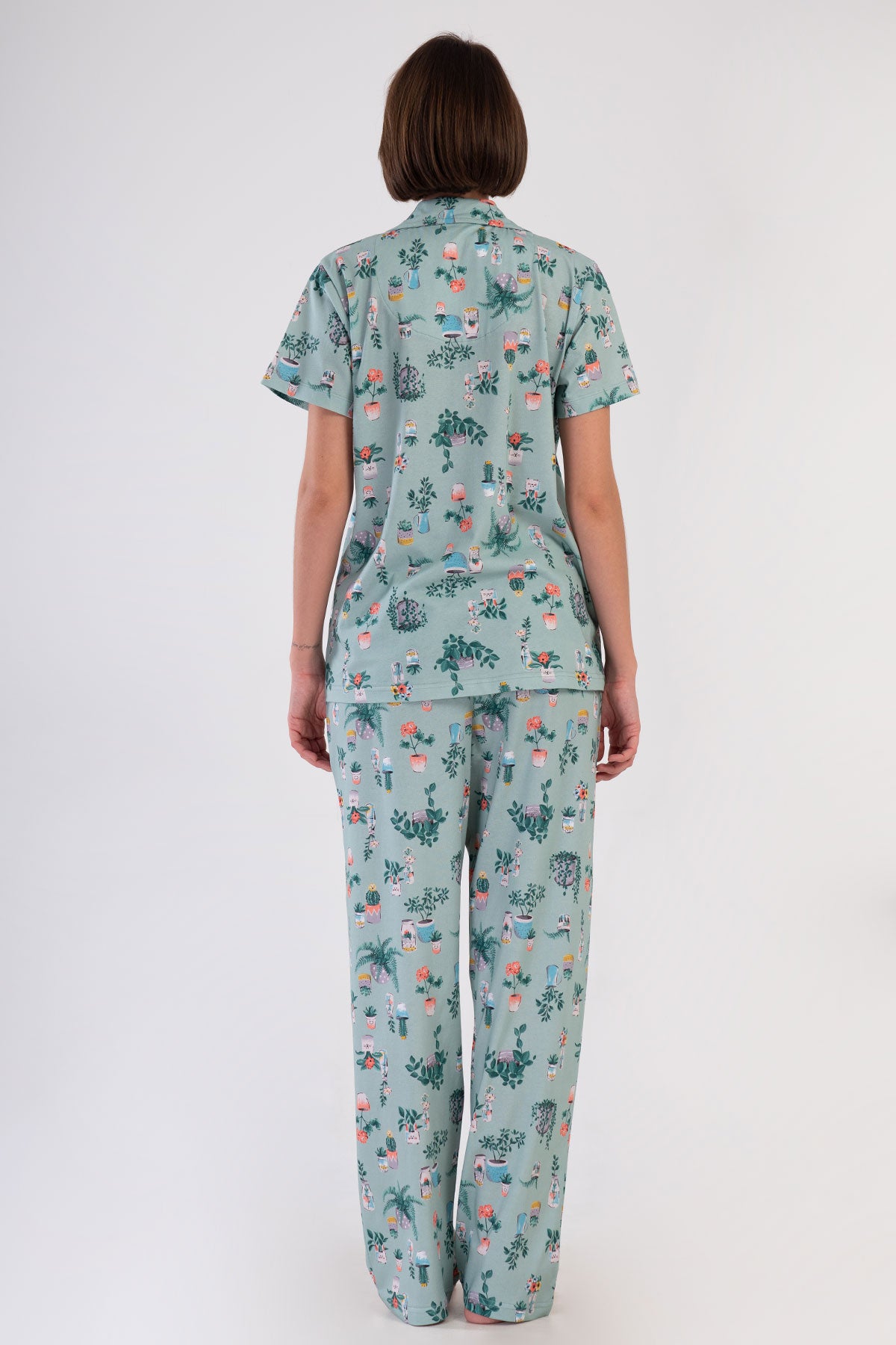 Pınarca Kadın Pijama Takım Büyük Beden Kısa Kollu Pamuklu Gömlek Yaka Çiçek Desenli