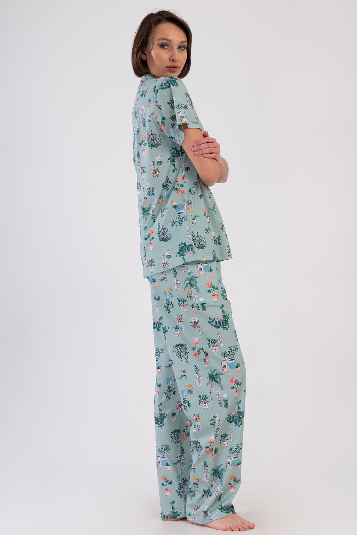 Pınarca Kadın Pijama Takım Büyük Beden Kısa Kollu Pamuklu Gömlek Yaka Çiçek Desenli