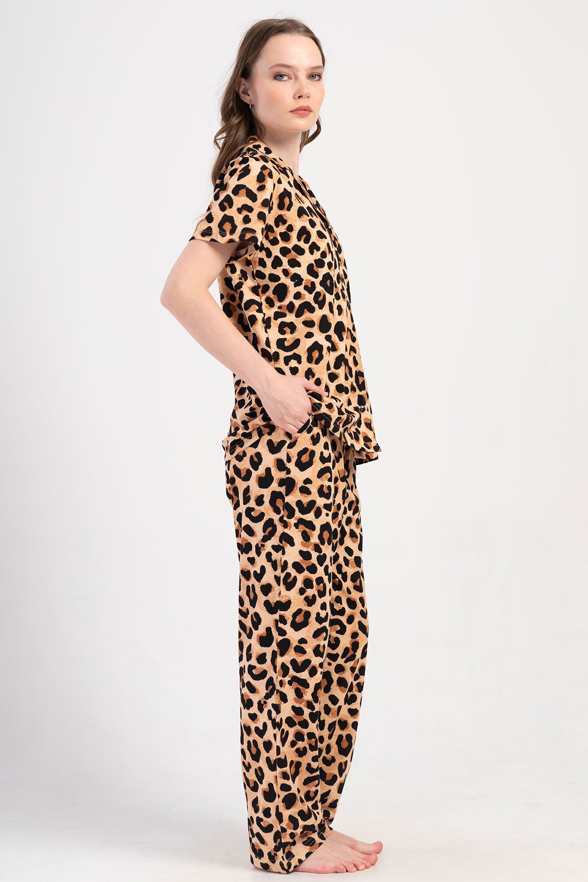 Pınarca Kadın Pijama Takım Büyük Beden Kısa Kollu Pamuklu Gömlek Yaka Leopar Desenli