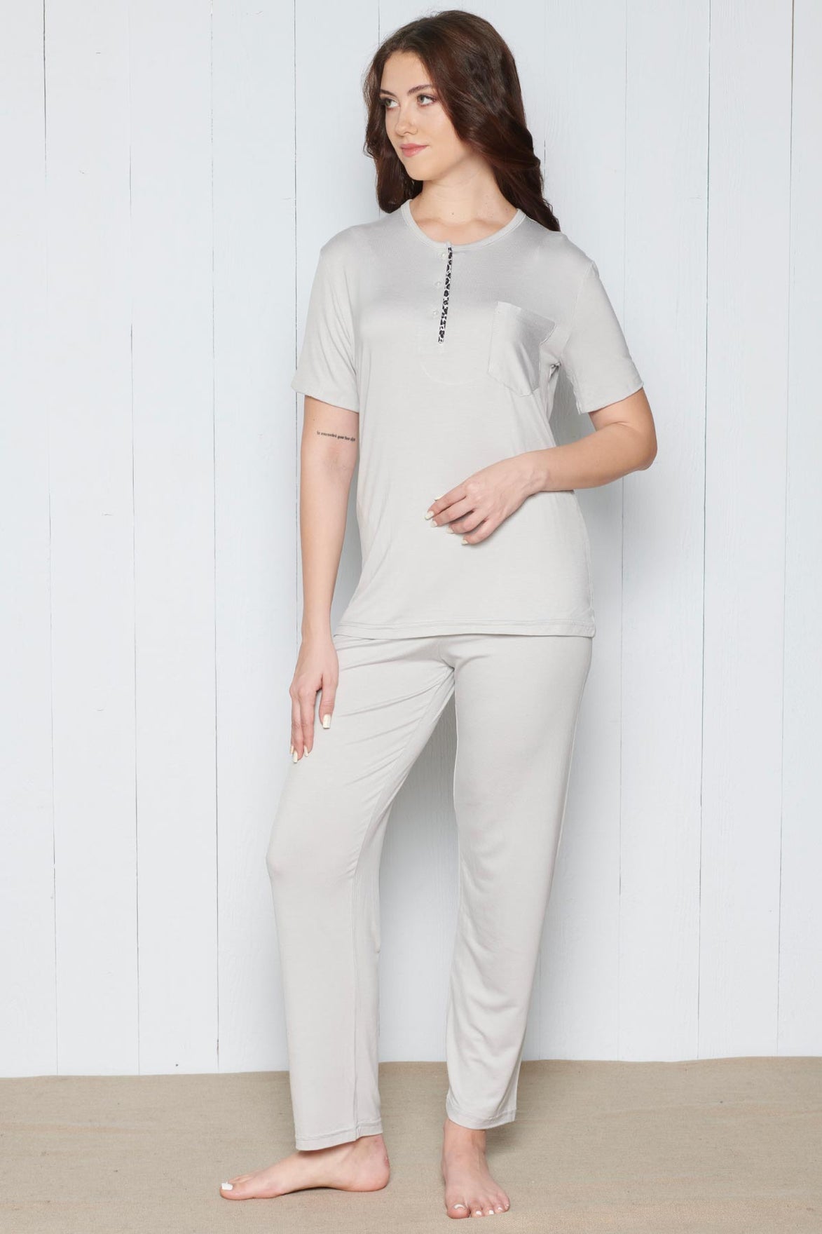 Pınarca Kadın Pijama Takımı 3 Düğmeli Düz Model Viskon Kumaş