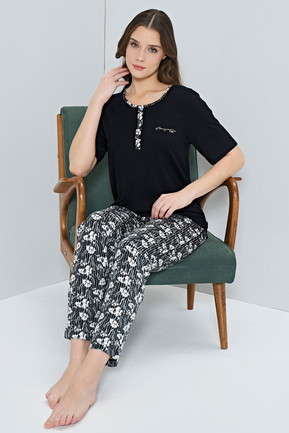 Pınarca Kadın Pijama Takımı Kısa Kollu 3 Düğmeli Çiçek Desenli