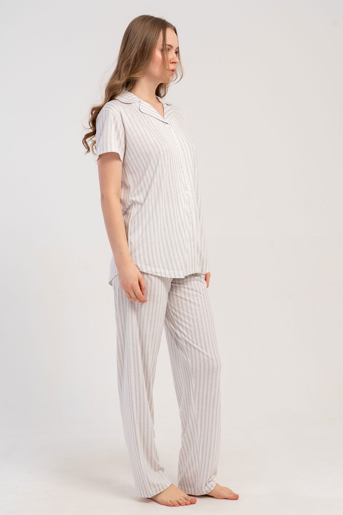 Pınarca Kadın Pijama Takımı Kısa Kollu 3 Düğmeli Çizgili Viskon