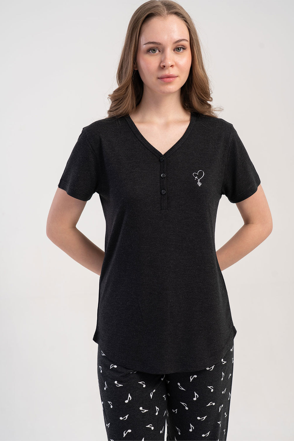 Pınarca Kadın Pijama Takımı Kısa Kollu 3 Düğmeli Desenli Viskon