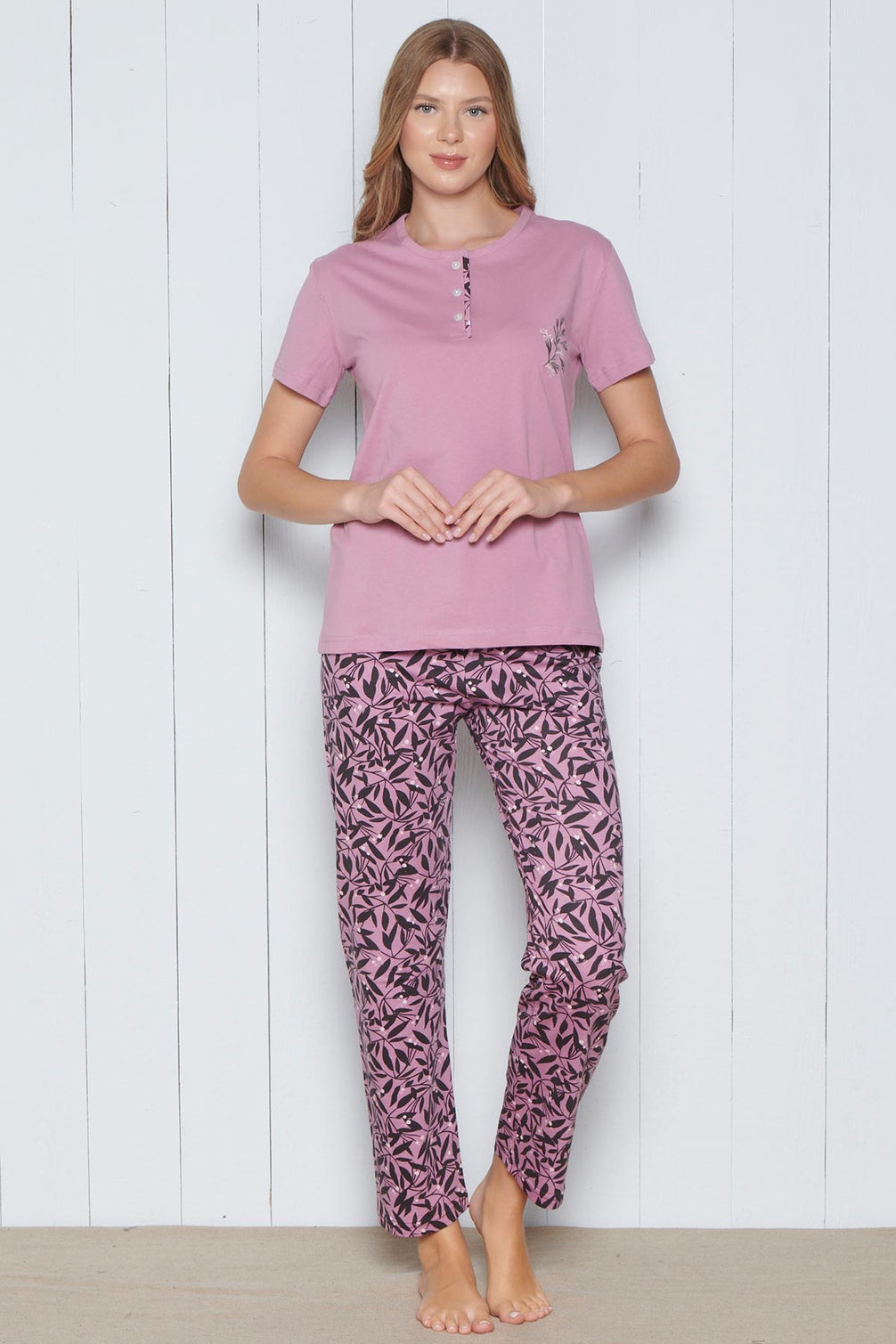 Pınarca Kadın Pijama Takımı Kısa Kollu Alt Desenli Yaka 3 Düğmeli Pamuklu