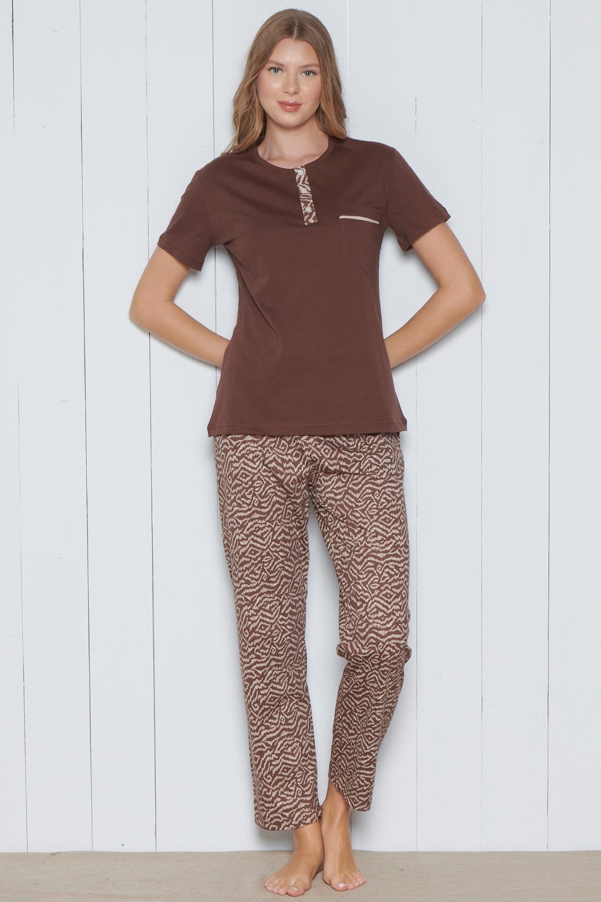 Pınarca Kadın Pijama Takımı Kısa Kollu Alt Desenli Yaka 3 Düğmeli Pamuklu