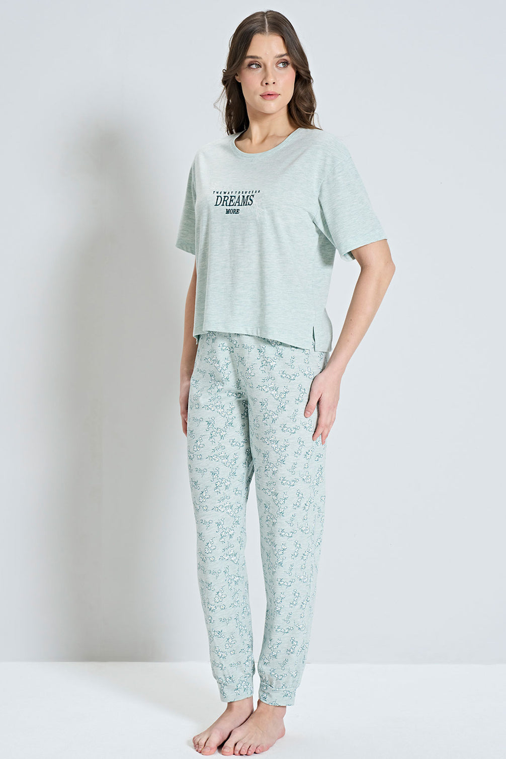 Pınarca Kadın Pijama Takımı Kısa Kollu Çiçek Desenli