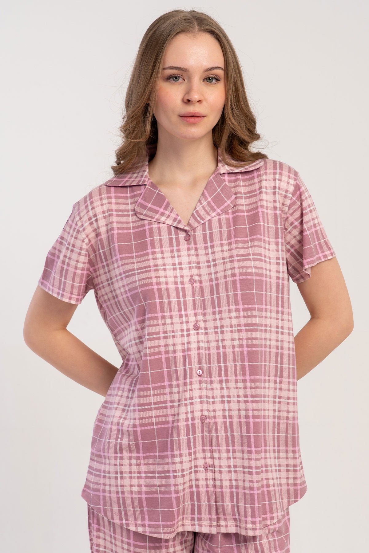 Pınarca Kadın Pijama Takımı Kısa Kollu Gömlek Yaka Ekose Desenli Viskon