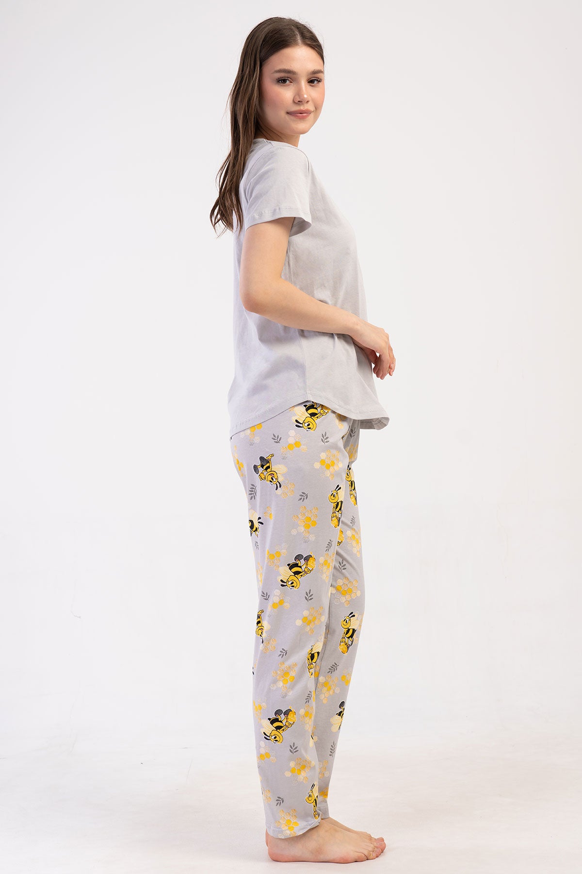 Pınarca Kadın Pijama Takımı Kısa Kollu Pamuklu Bisiklet Yaka Arı Baskılı