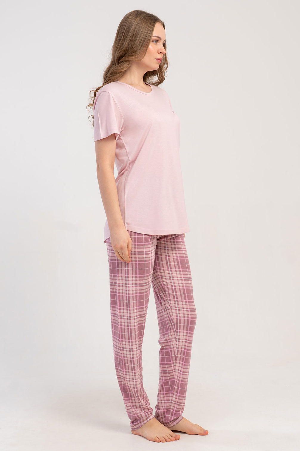 Pınarca Kadın Pijama Takımı Kısa Kollu Yuvarlak Yaka Ekose Desenli Viskon