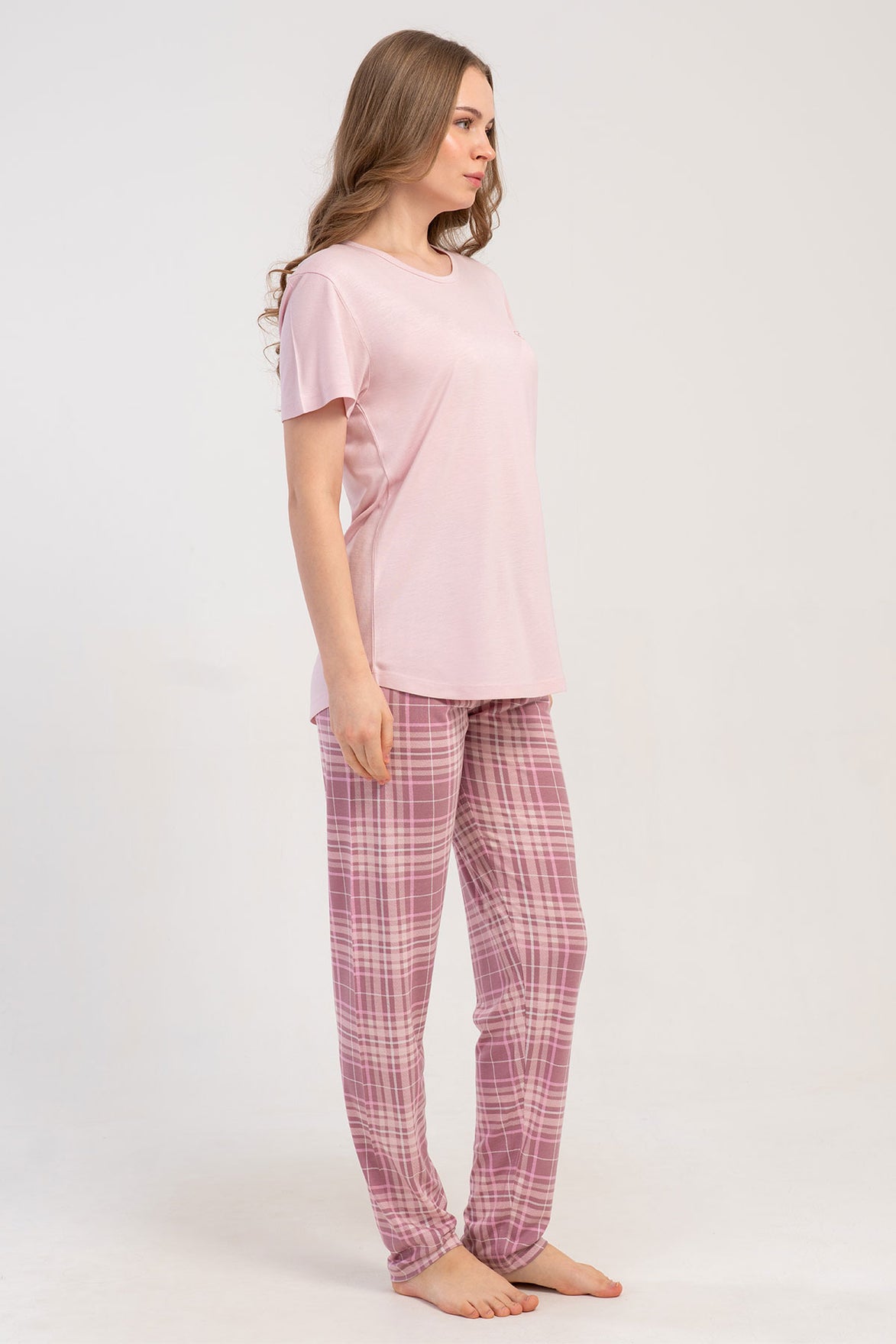 Pınarca Kadın Pijama Takımı Kısa Kollu Yuvarlak Yaka Ekose Desenli Viskon