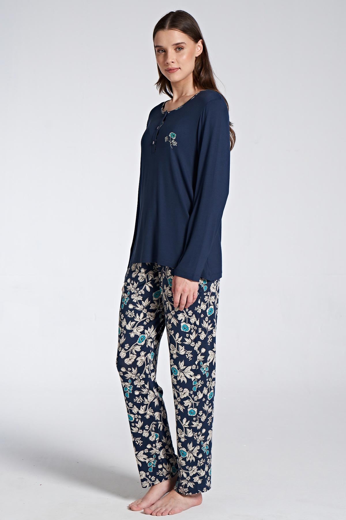 Pınarca Kadın Pijama Takımı Uzun Kollu Düğmeli Çiçek Desenli