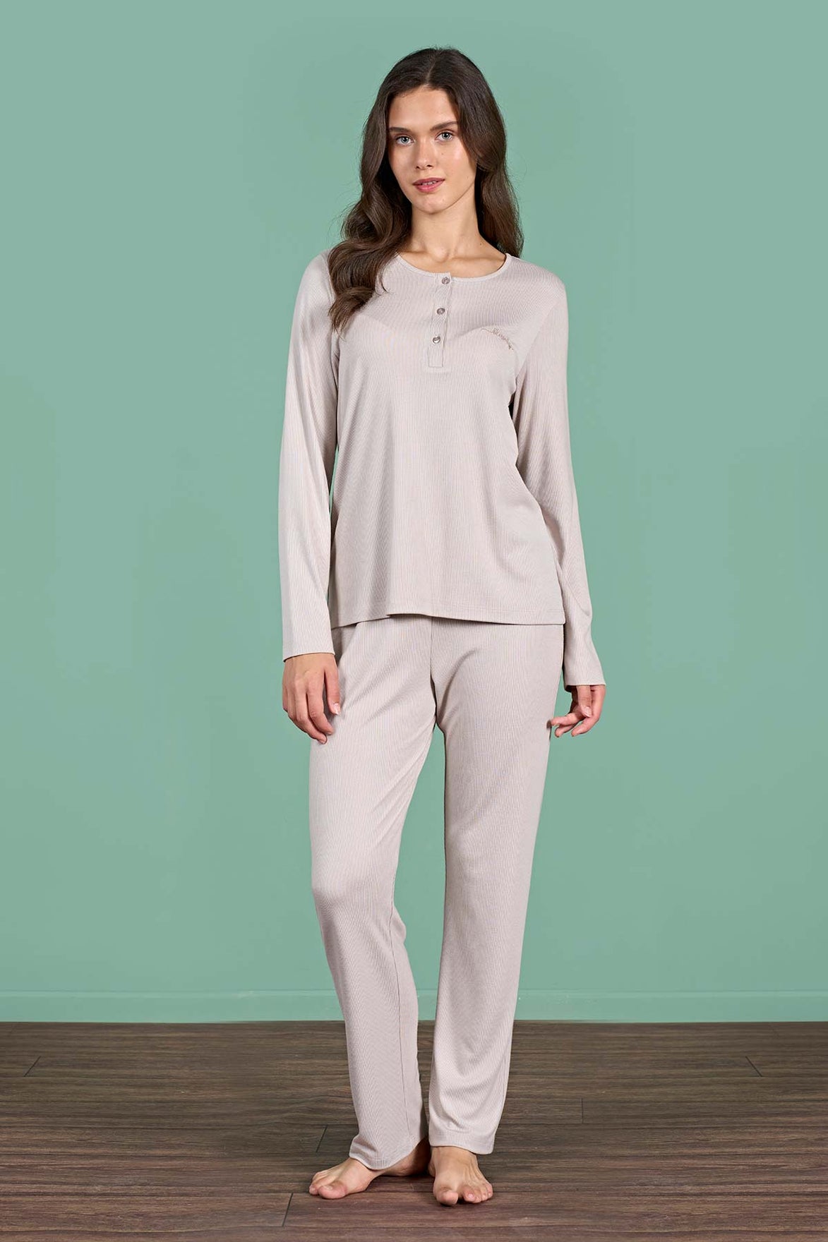Pınarca Kadın Pijama Takımı Uzun Kollu Düğmeli Düz Melisa