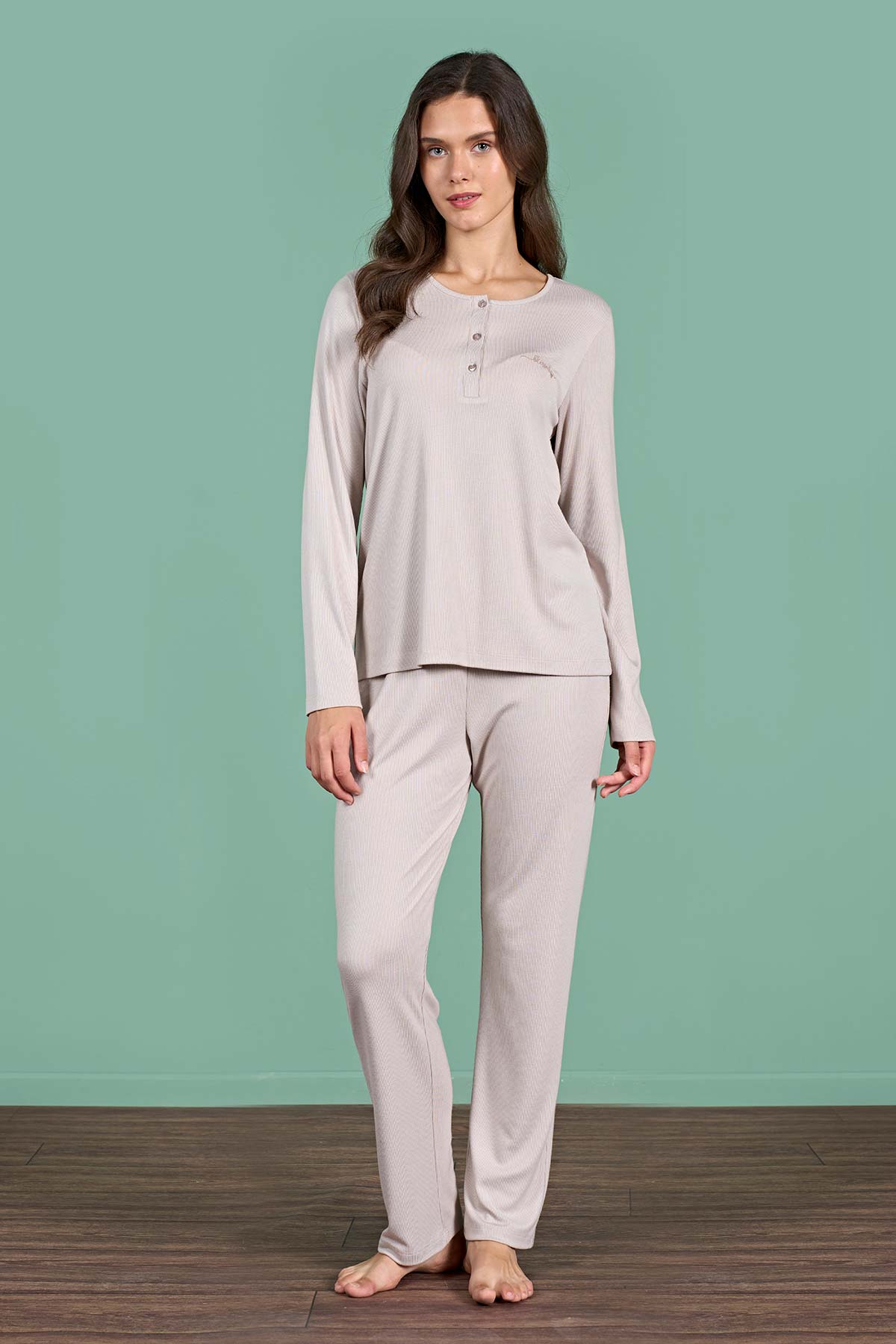 Pınarca Kadın Pijama Takımı Uzun Kollu Düğmeli Düz Melisa