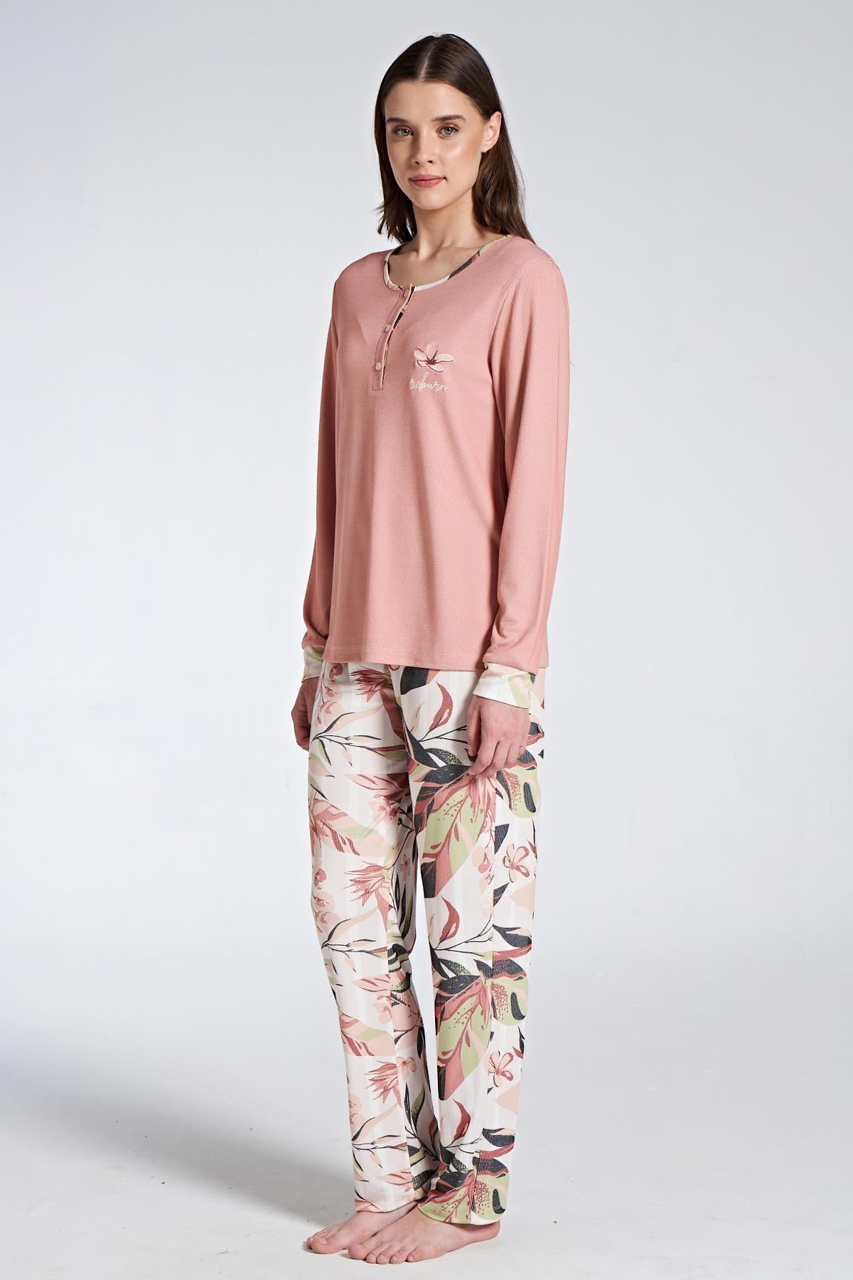 Pınarca Kadın Pijama Takımı Uzun Kollu Düğmeli Pijaması Desenli