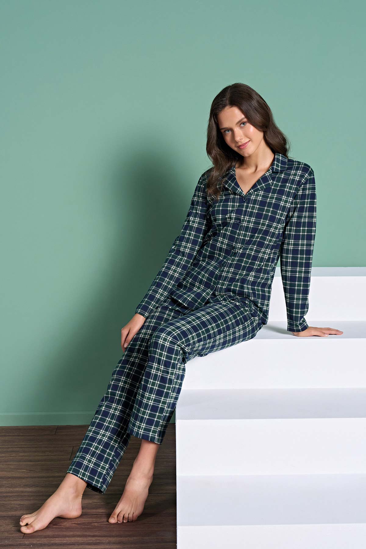Pınarca Kadın Pijama Takımı Uzun Kollu Gömlek Yaka Ekoseli Pamuklu Eşli