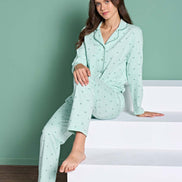 Pınarca Kadın Pijama Takımı Uzun Kollu Gömlek Yaka Kalp Desenli Pamuklu