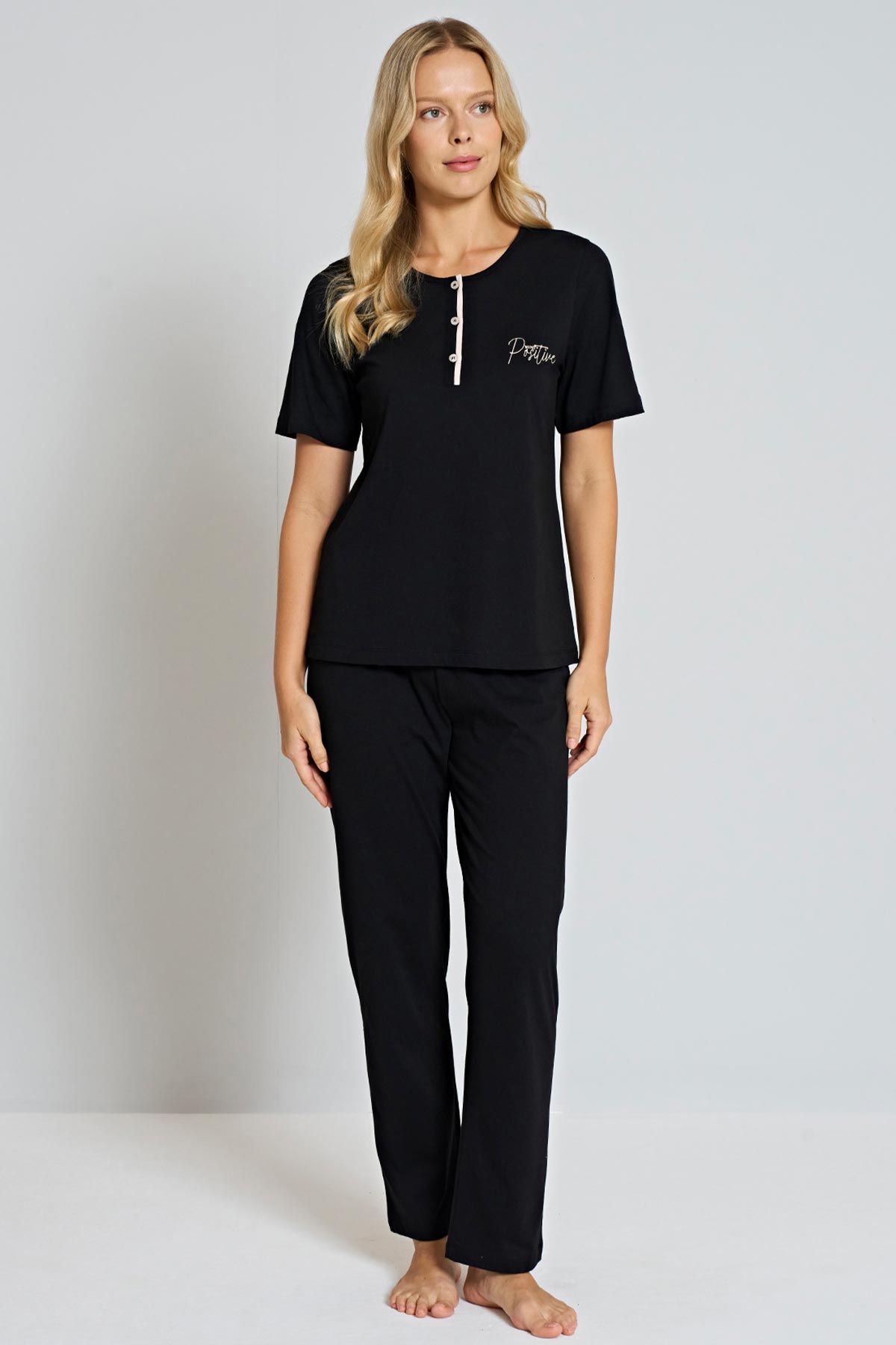Pınarca Kadın Pijama Takımı  Yakası 3 Düğmeli Kısa Kollu