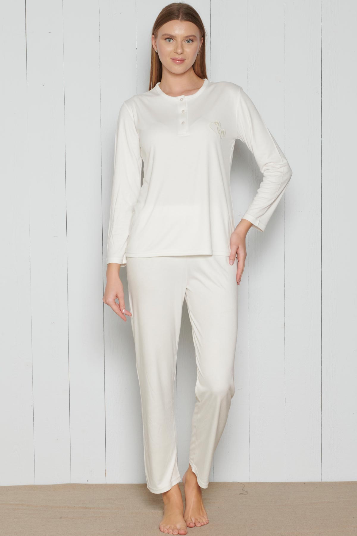 Pınarca Kadın Pijama Takımı Yakası 3 Düğmeli Uzun Kollu Bisiklet Yaka