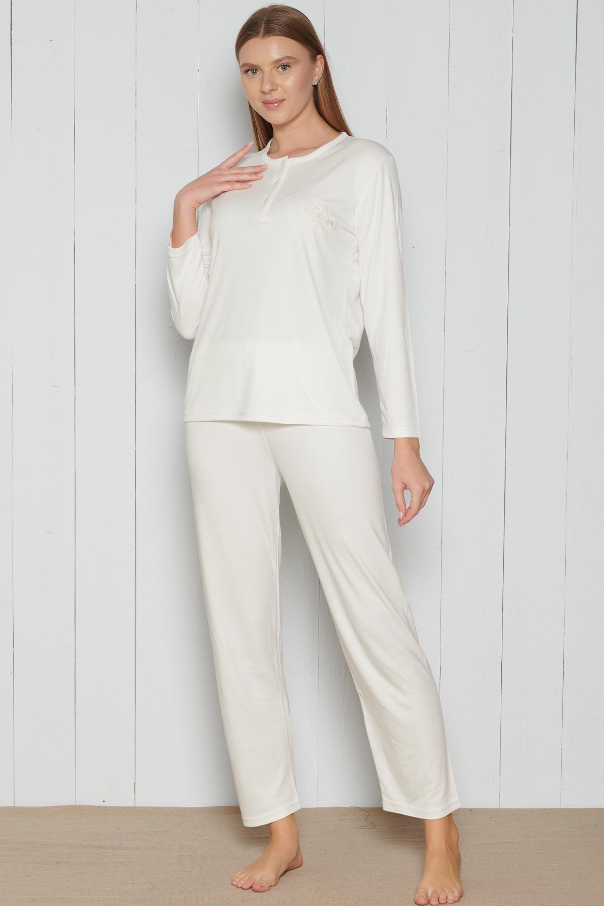 Pınarca Kadın Pijama Takımı Yakası 3 Düğmeli Uzun Kollu Bisiklet Yaka